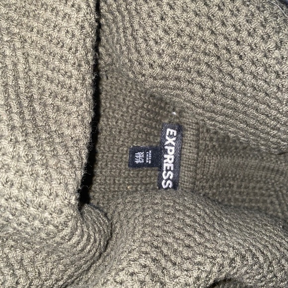 EXPRESS sweater - Picture 2 of 2
